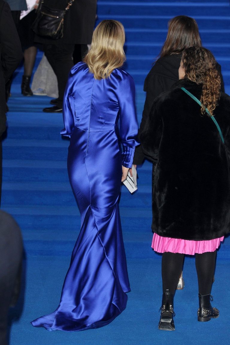 Emily Blunt Mary Poppins Returns Premiere Satin Satiny