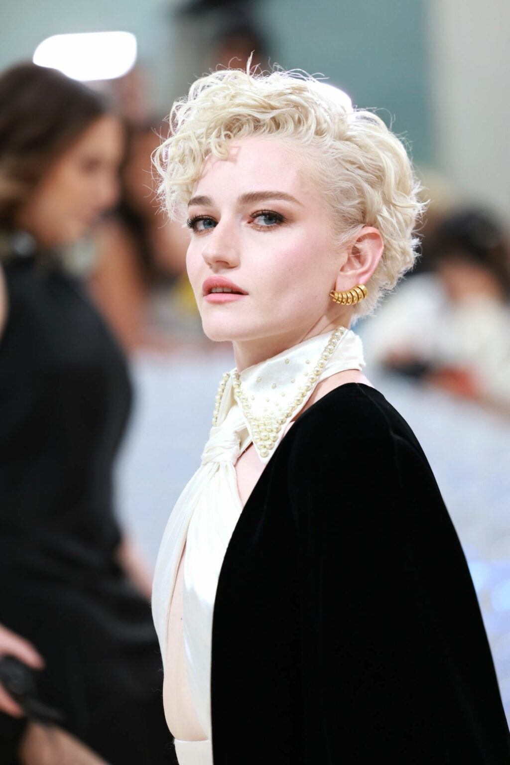 Julia Garner 2023 Met Gala - Satiny