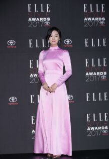 Kim Ji-won 2017 ELLE Style Awards 2