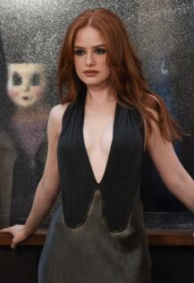 Madelaine Petsch The Strangers: Chapter 1 Premiere 21