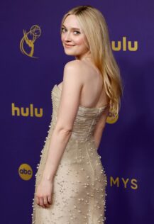 Dakota Fanning 76th Primetime Emmy Awards 4