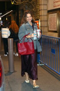 Katie Holmes New York City 19th November 2024 2