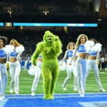 NFL Cheerleaders 2024 Week Thirteen 4